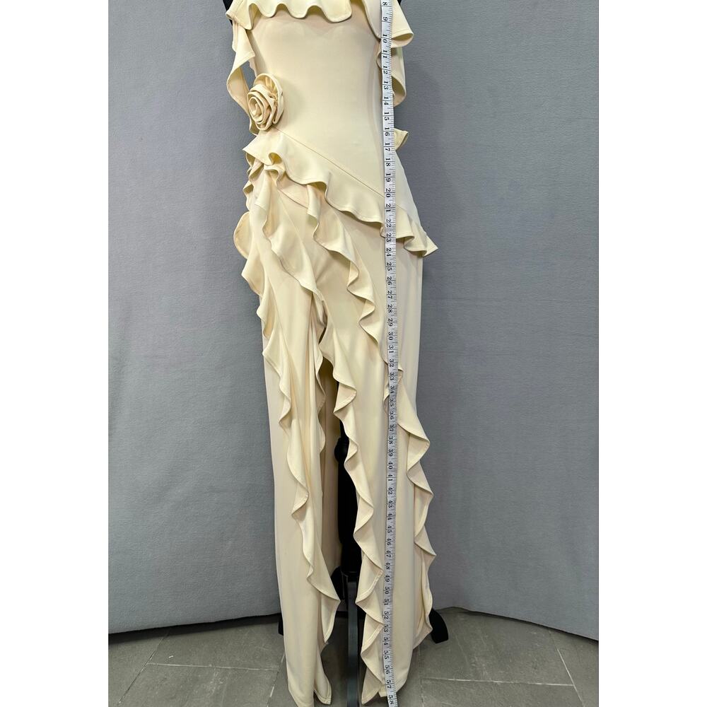 JLUXLABEL Brenna Cream Ruffle Rosette Cold Shoulder Maxi Dress Size XS - Picture 9 of 13
